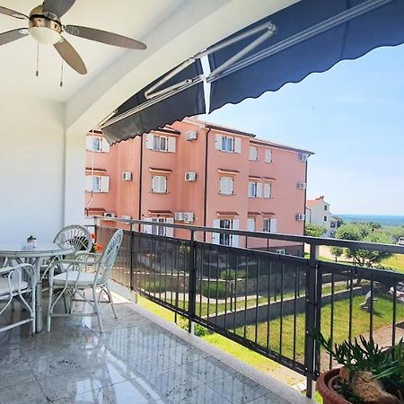 Panorama Apartment Tar-Vabriga Bagian luar foto